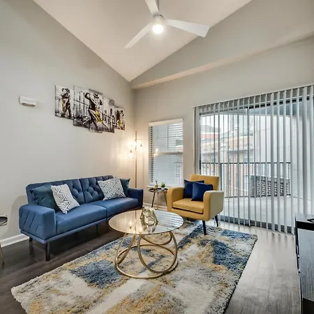 Loft Style 2Br Apt I Dallas City Center I Pool I Gym I Workspace I Pets Appartement